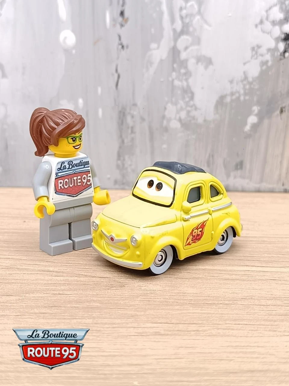 Voiture Cars Luigi - Jouet neuf (CBS10)